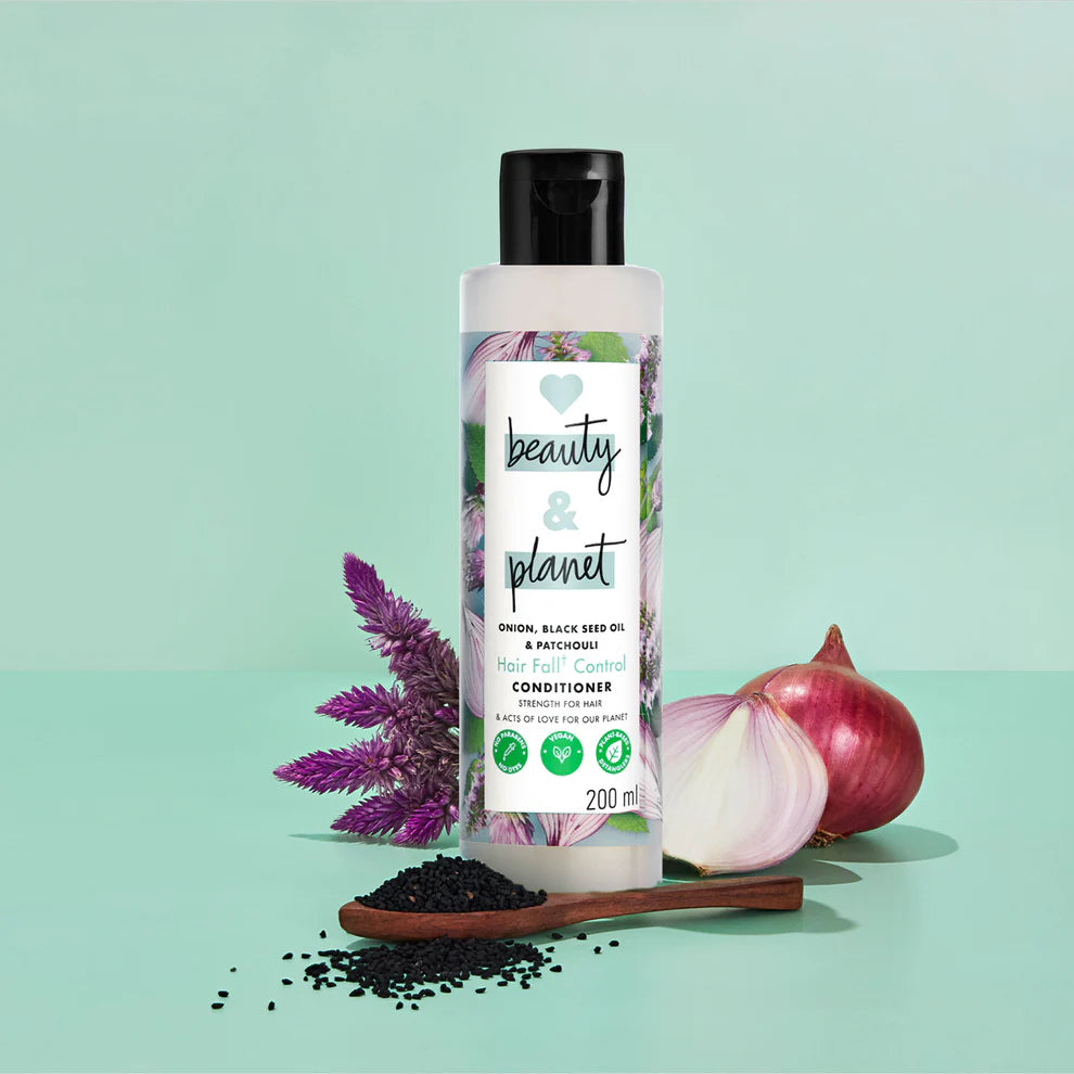 Love Beauty and Planet Onion, Black Seed Oil and Patchouli Hair fall Control Sulfate Free Conditioner - 200 ml