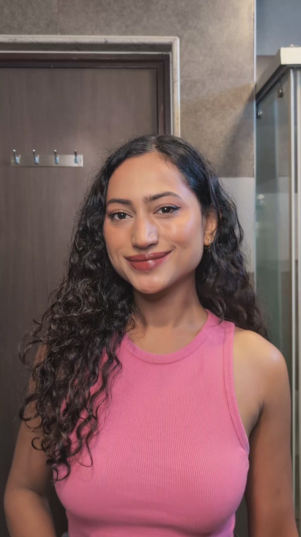 Load video: XO Curls Pre wash Oil Treatment